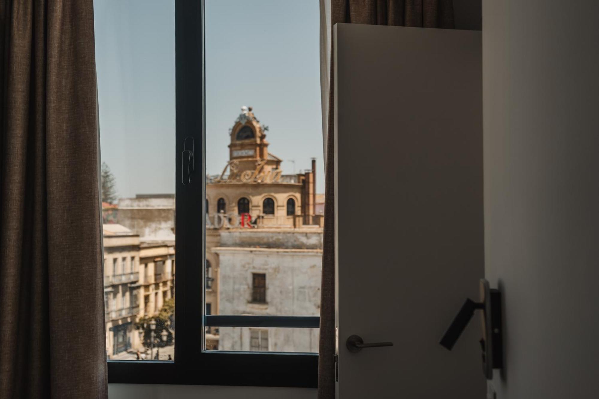 Eszentrico Suites Jerez Jerez de la Frontera Exterior foto